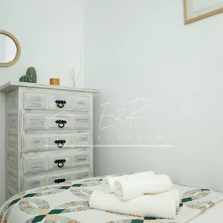 Enjoy2rent Apartamento Charcones En Pueblo Appartement *