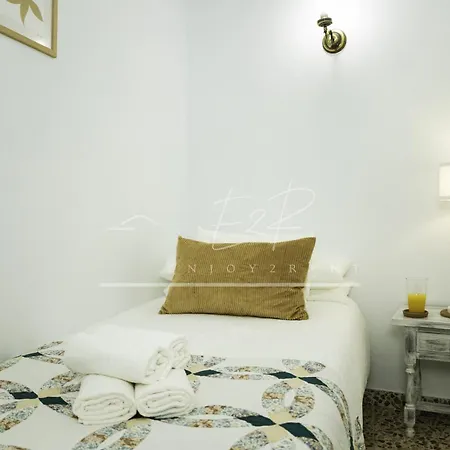Enjoy2rent Apartamento Charcones En Pueblo *